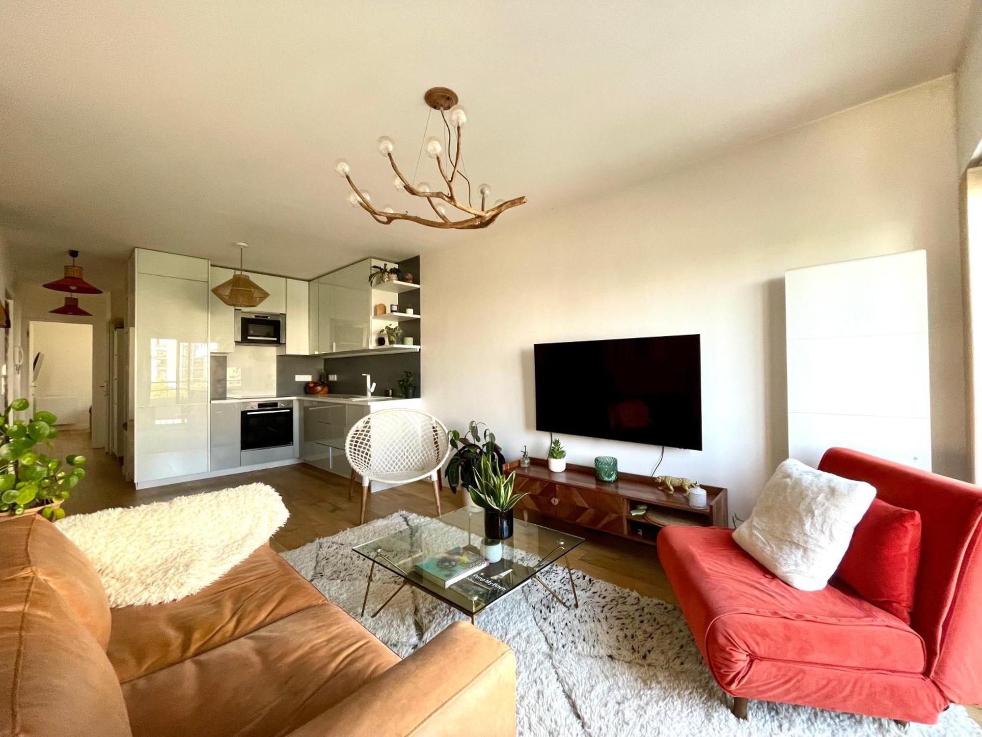 Magnifique 3 Pieces De 55m2 Au Calme Avec Balcon Parijs