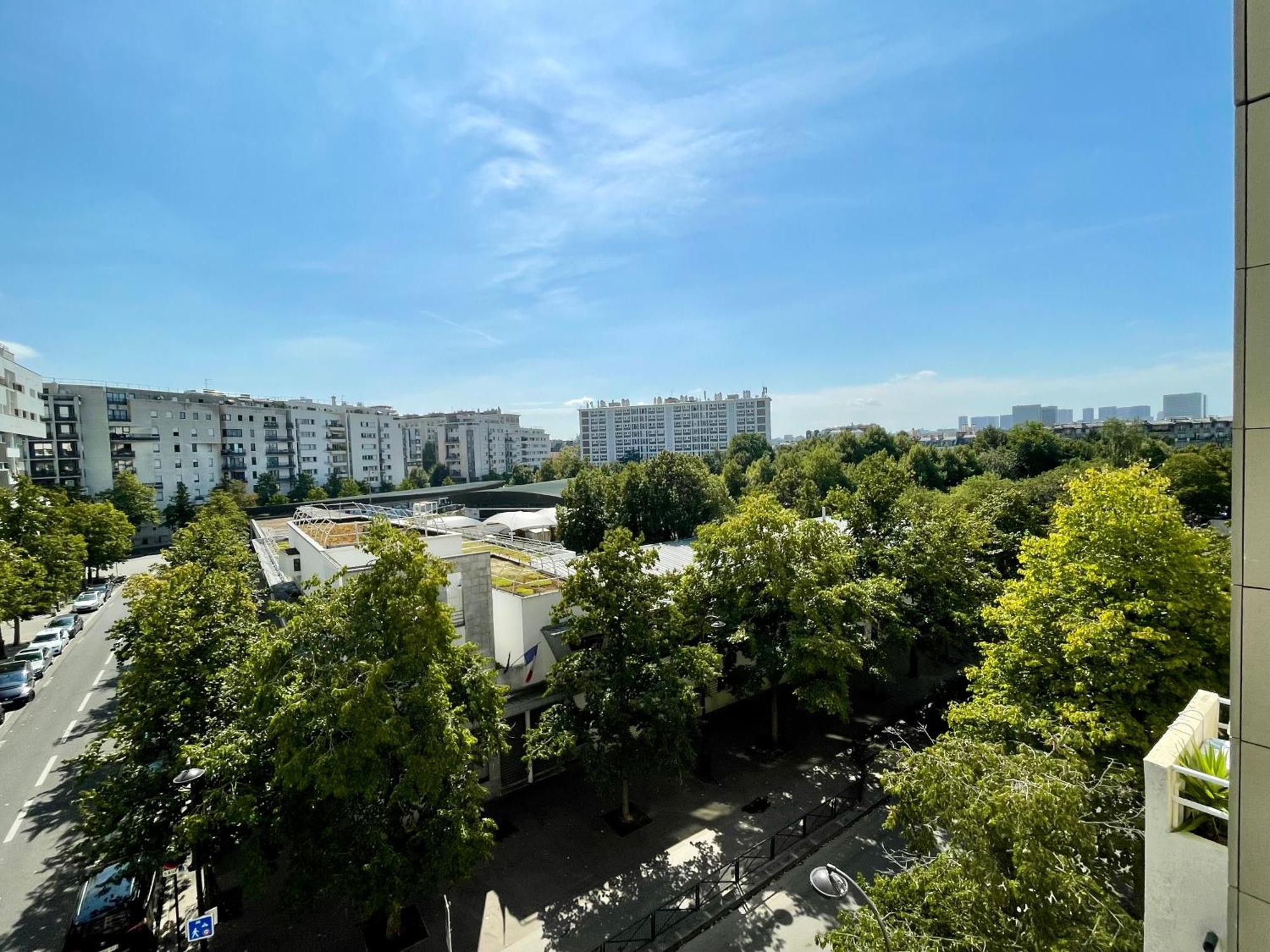 Magnifique 3 Pieces De 55m2 Au Calme Avec Balcon * Parijs