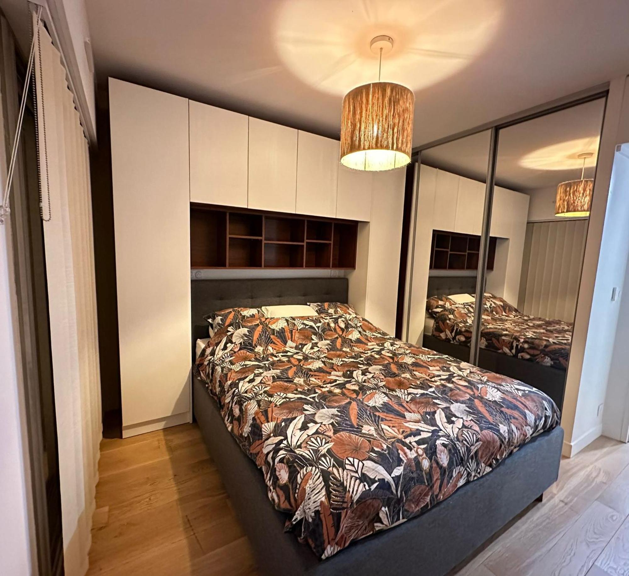 Magnifique 3 Pieces De 55m2 Au Calme Avec Balcon Appartement Parijs